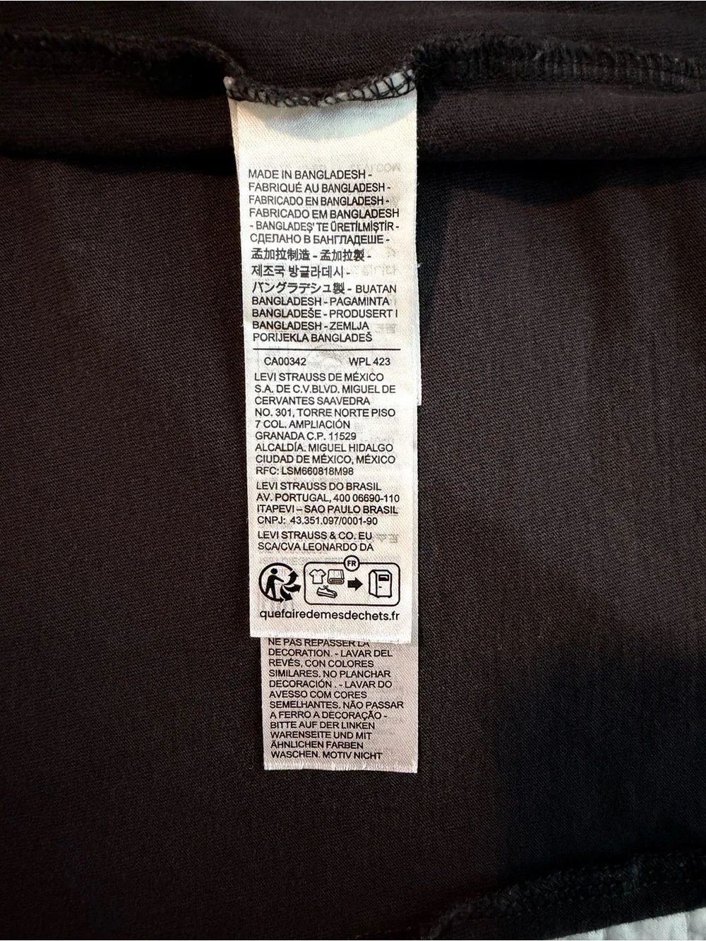 Levi’s Two Horse Brand Tee | Grey | Size XS | Relaxed Fit Graphic